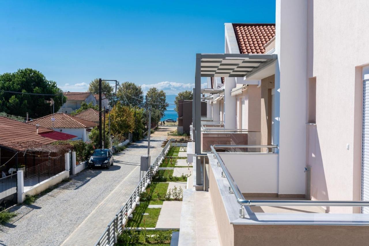 Dionysos Residential Complex Apartment Ofrinion Exterior photo